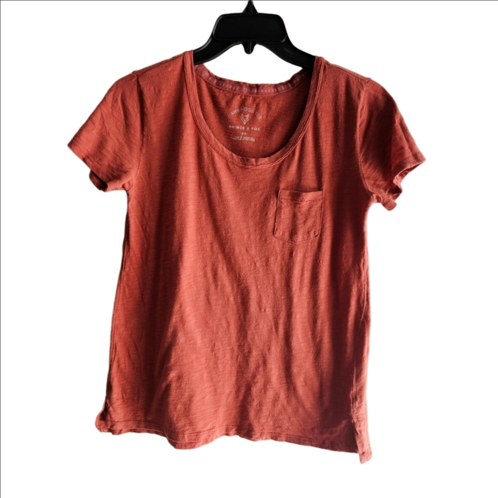 ✨ 3/$10✨ Prince & Fox Cambridge Tee